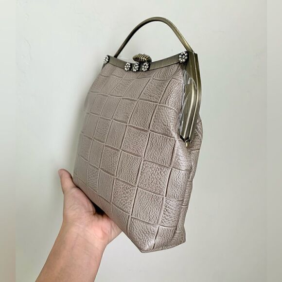 Handmade Genuine Embossed Leather Top Handle Bag & Castle Shaped Coin Purse Set - Picture 10 of 16